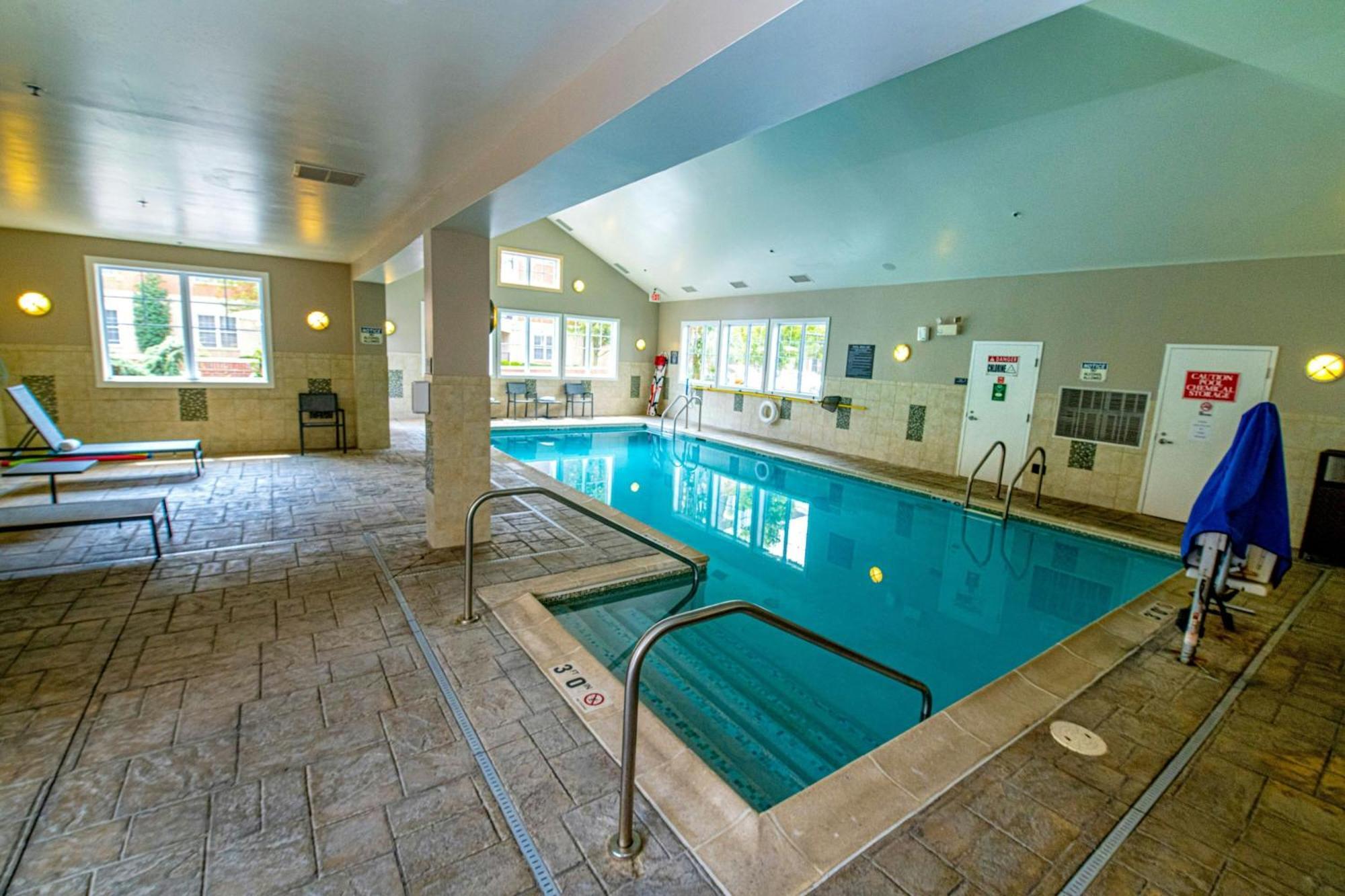 Residence Inn By Marriott Woodbridge Edison/Raritan Center מראה חיצוני תמונה